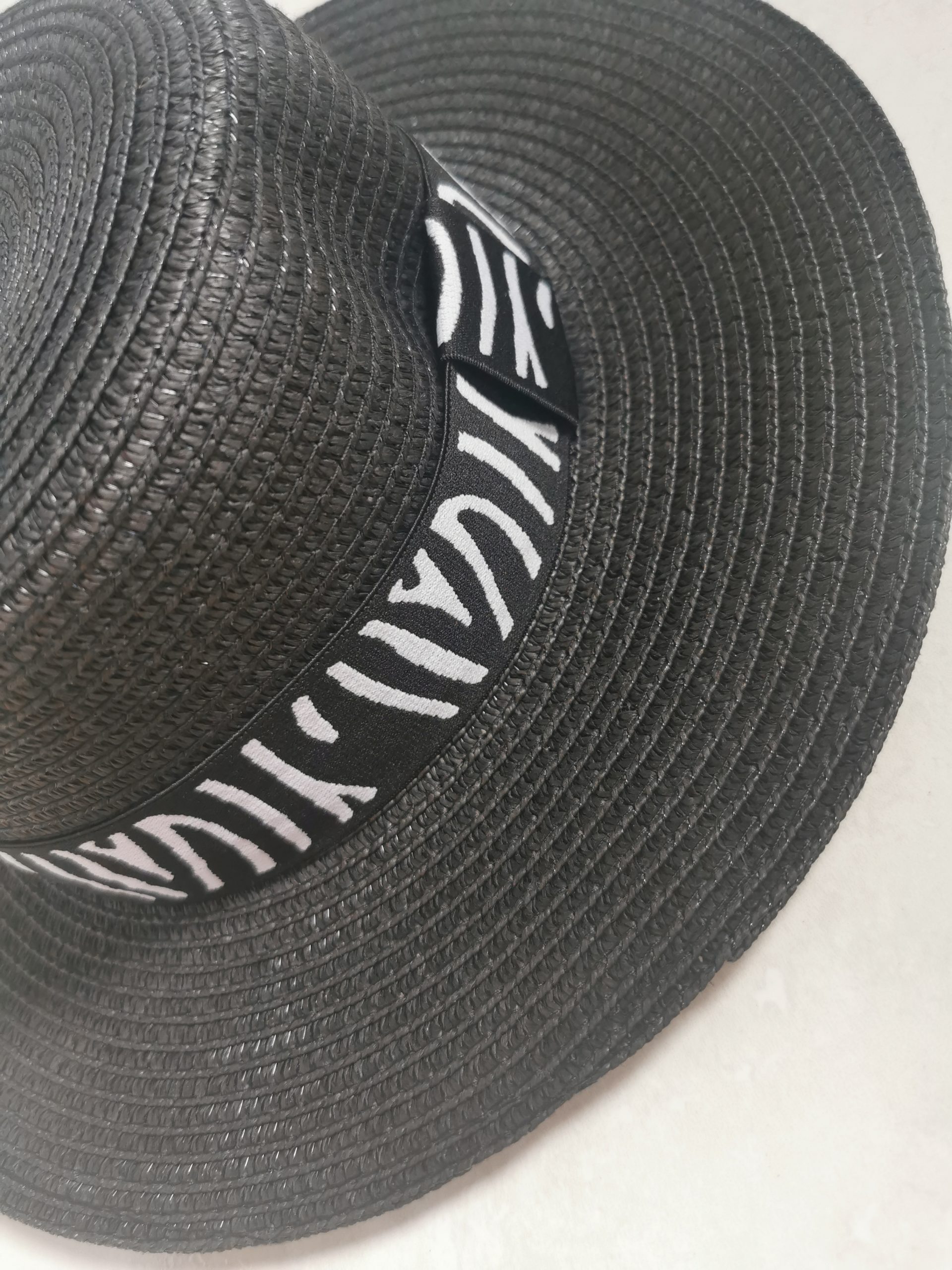 trim animal print black